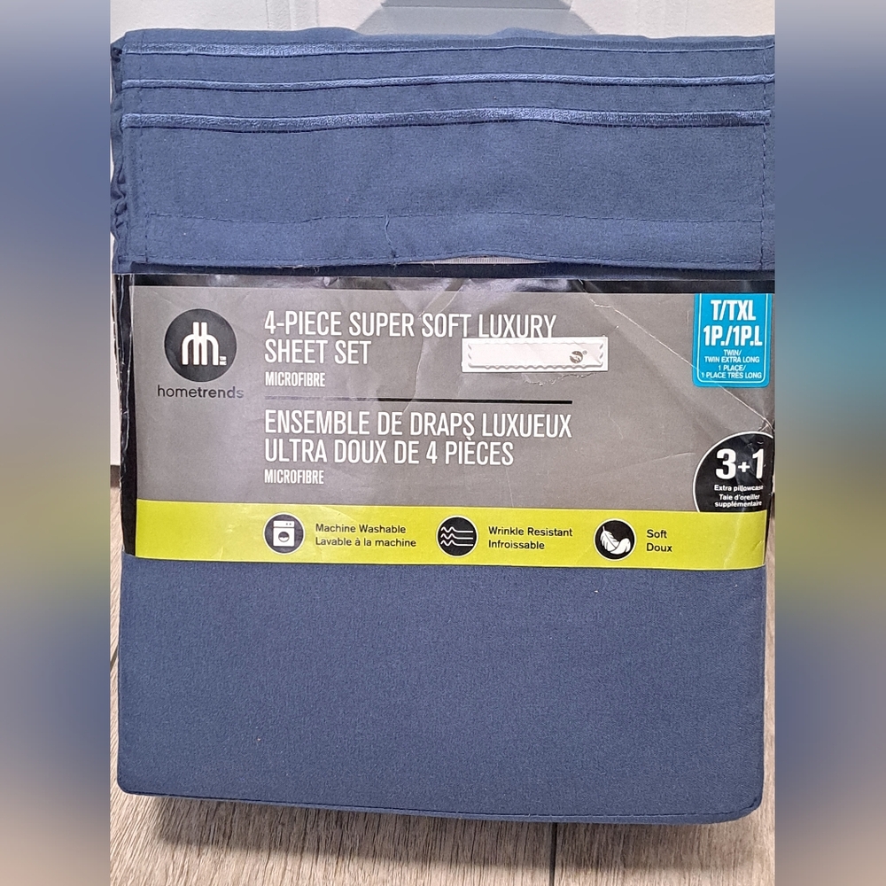 New Hometrends Navy Blue 4-Piece Super Soft Luxury Sheet Set. T/TXL